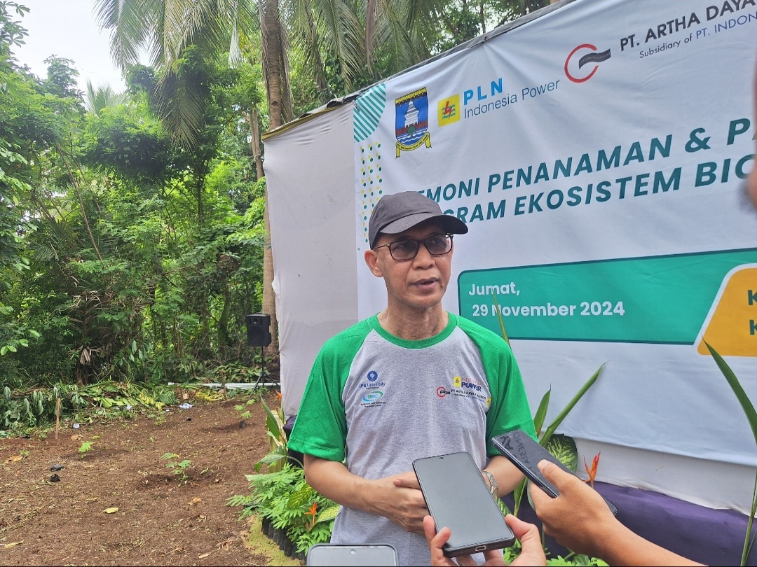 IPB dan PLTU Gandeng Masyarakat Tanam Pohon Pengganti Batu Bara