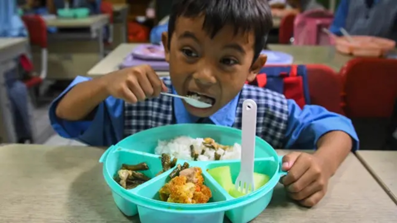 Gibran Tegaskan Pentingnya Makanan Bergizi Gratis: Bekal Fisik dan Mental Anak Bangsa di Masa Depan