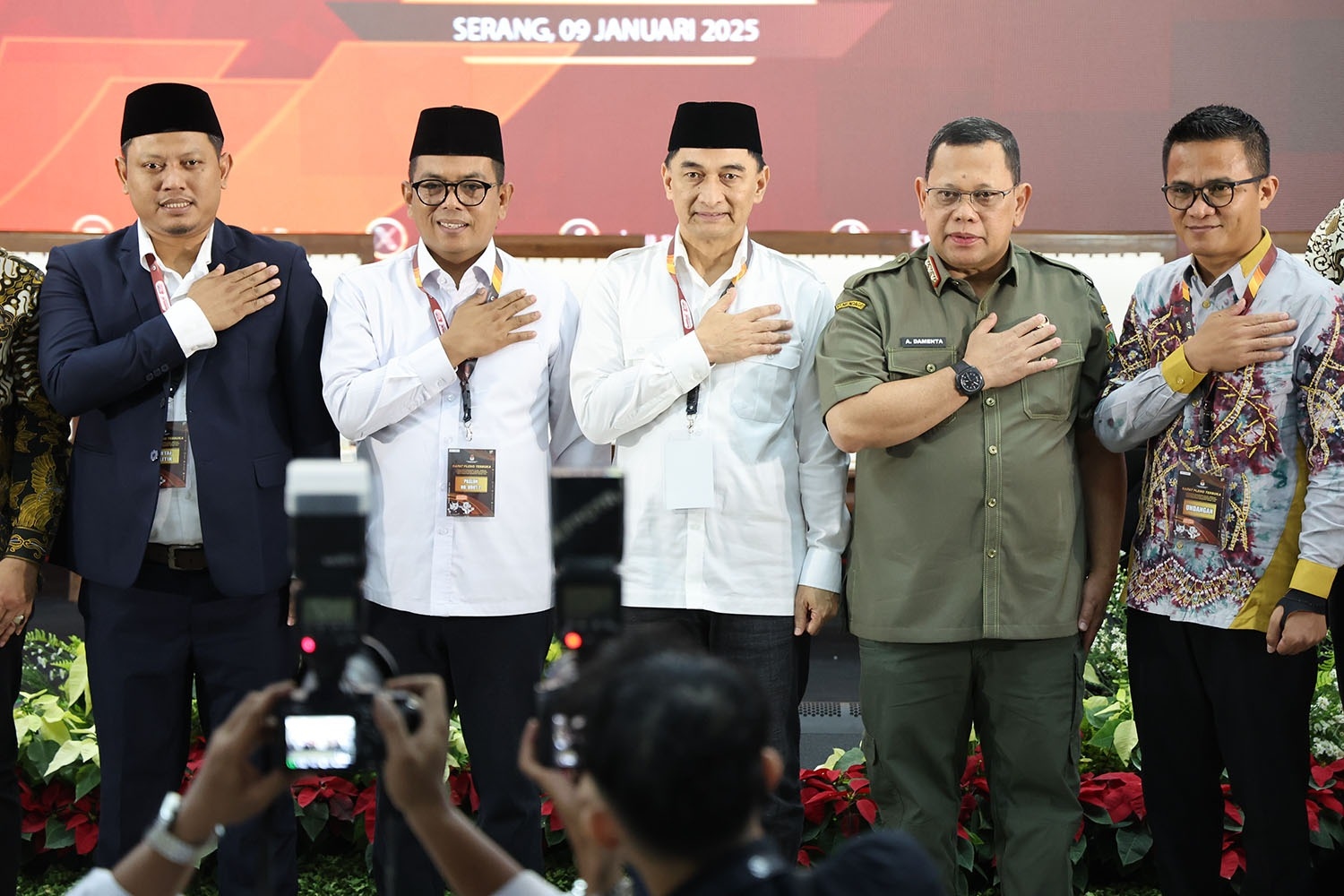 Pasangan Airin-Ade Tidak Terlihat di Sidang Penetapan Gubernur Terpilih Andra-Dimyati