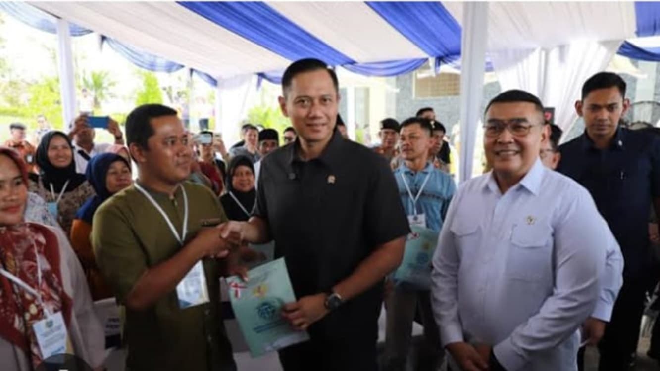 Menko AHY Kunjungi Waduk Karian, Bagikan Program Sertifikat Gratis PTSL