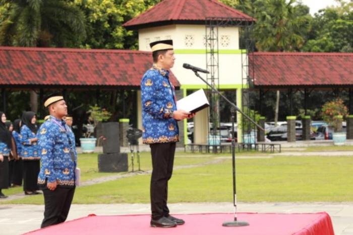 Pj Bupati Tangerang Ajak ASN Tingkatkan Kinerja dan Peduli Lingkungan, Tekankan Pentingnya Koordinasi