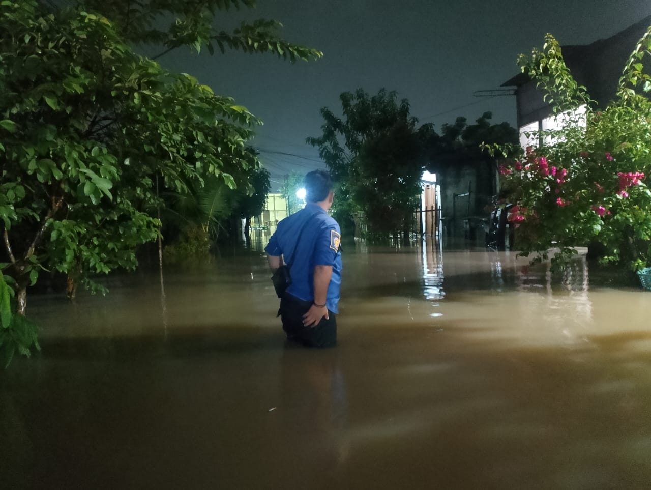 Banjir Landa Nuansa Mekar Sari Rajeg Tangerang, Ratusan Keluarga Terpaksa Mengungsi