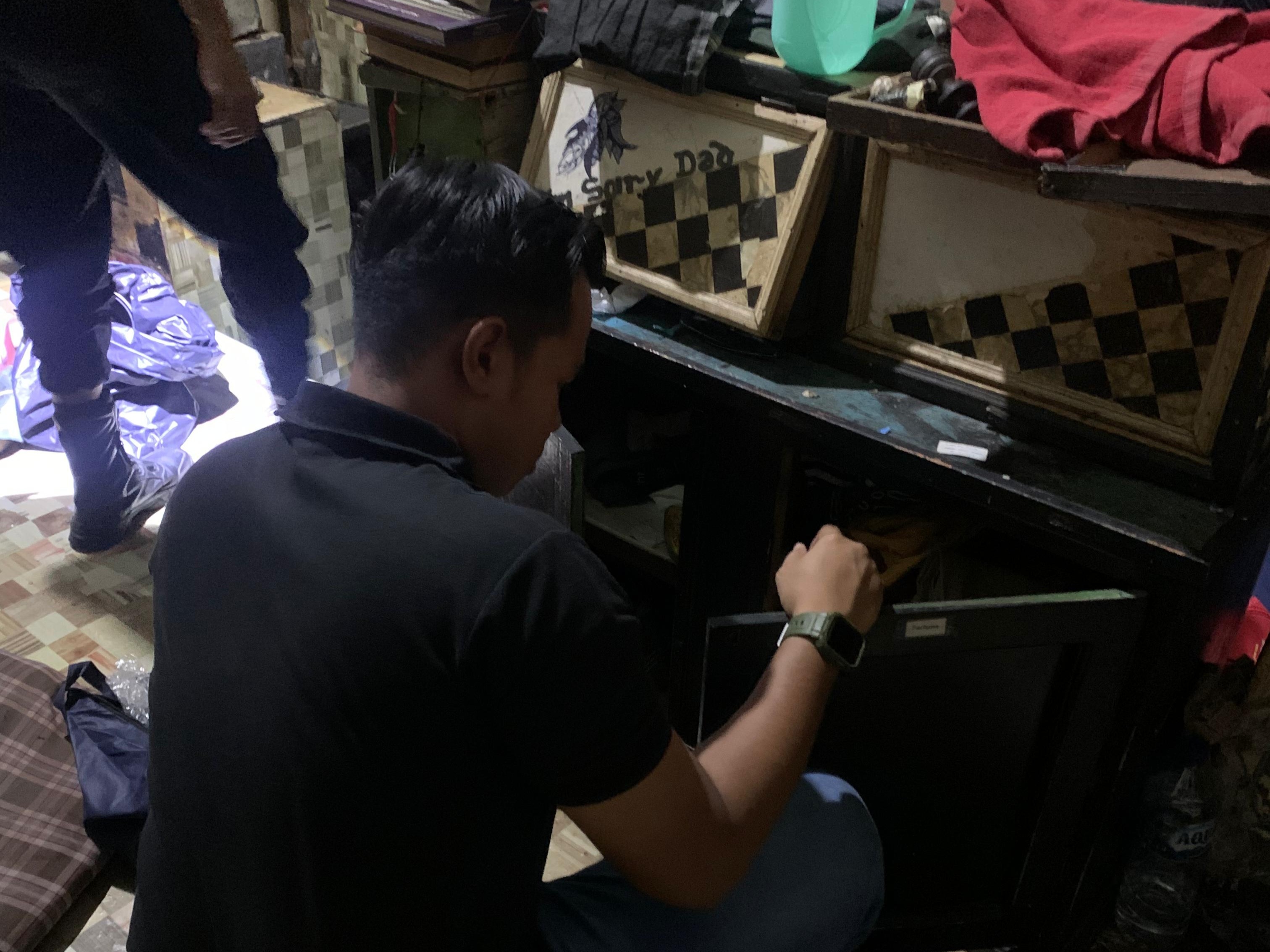 Tetap Siaga di Libur Panjang, Petugas Lapas Kelas IIA Serang Rutin Gelar Sidak Blok Hunian