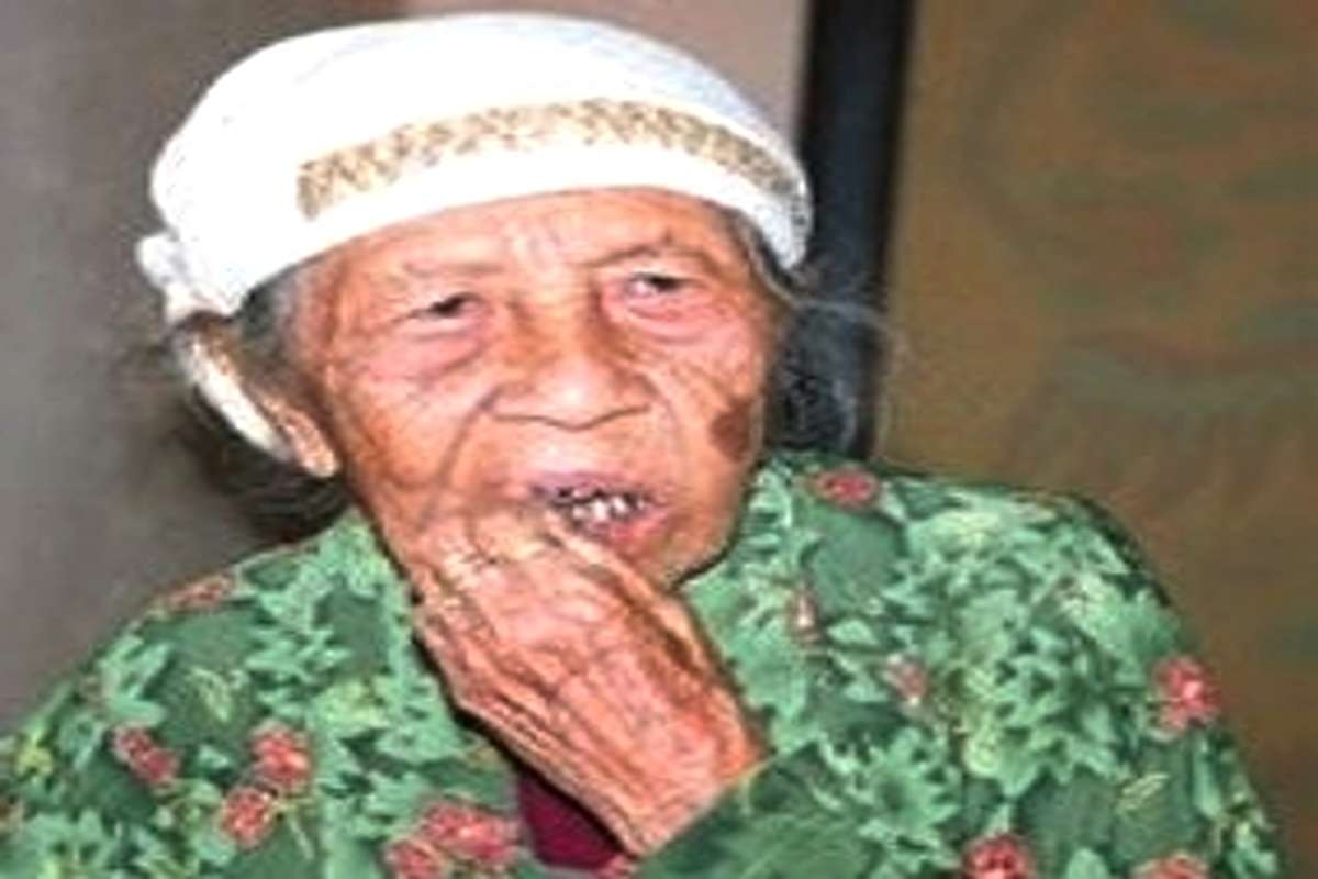 Mak Erot: Rahasia Ranjang yang Bikin Geger Dunia Medis