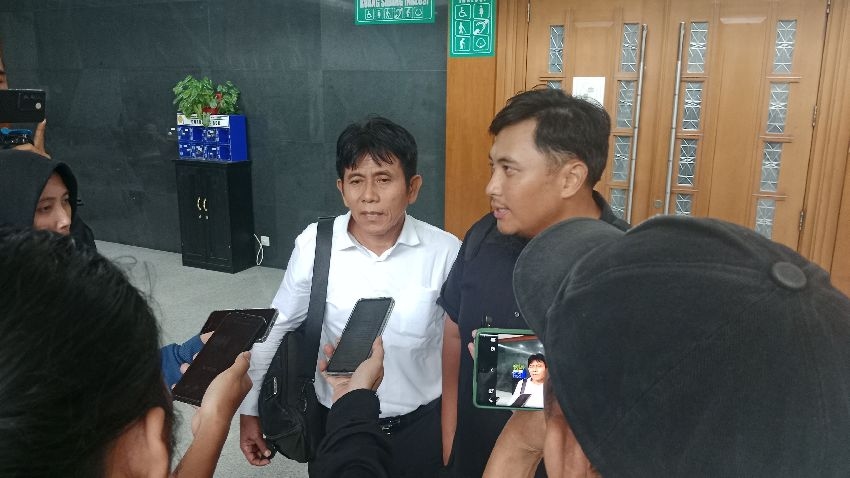 Farih dan Basuki : Klien Kami Hakim Heru Tidak Pernah Ketemu dan Tidak Kenal Saksi Meirizke dan Stefanny