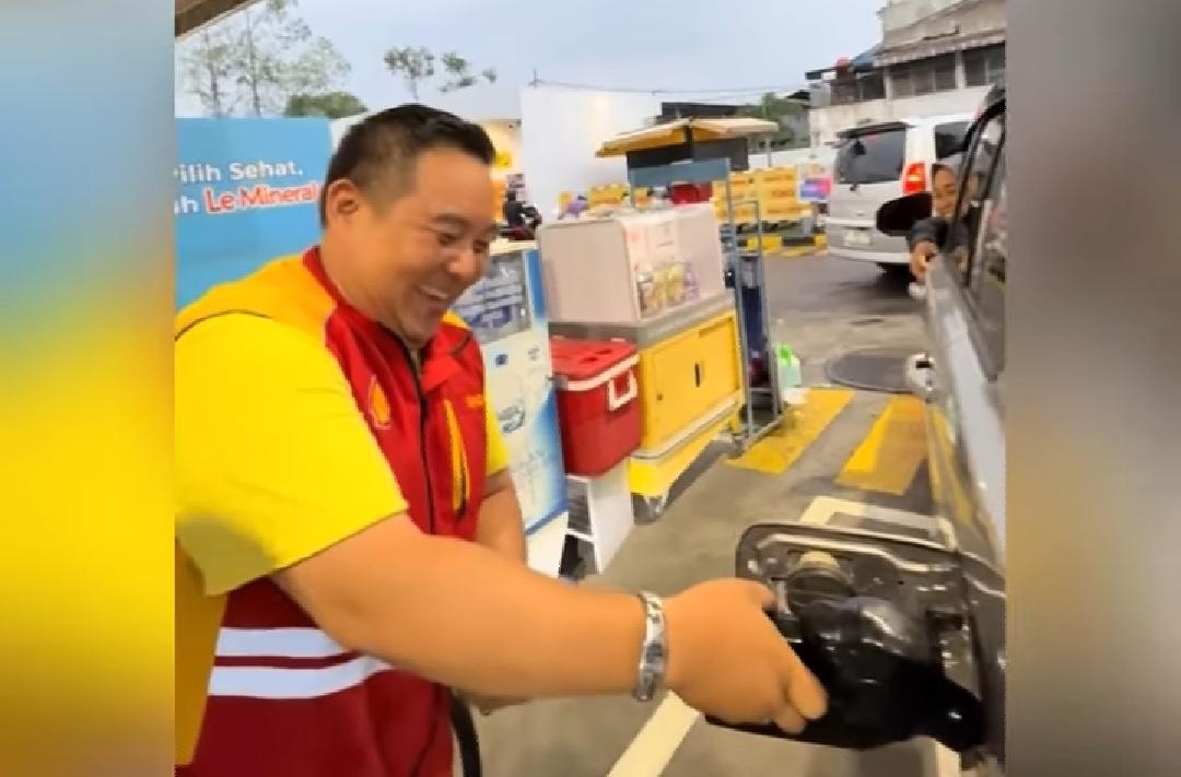 SPBU Shell Dipenuhi Antrian Panjang Pengendara, Owner Ikut Turun Tangan