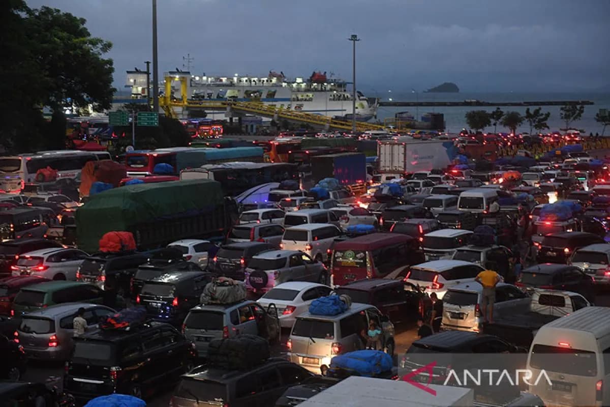 Mudik Lebaran 2025, Menhub Hapus Layanan Eksekutif Pelabuhan Merak Banten