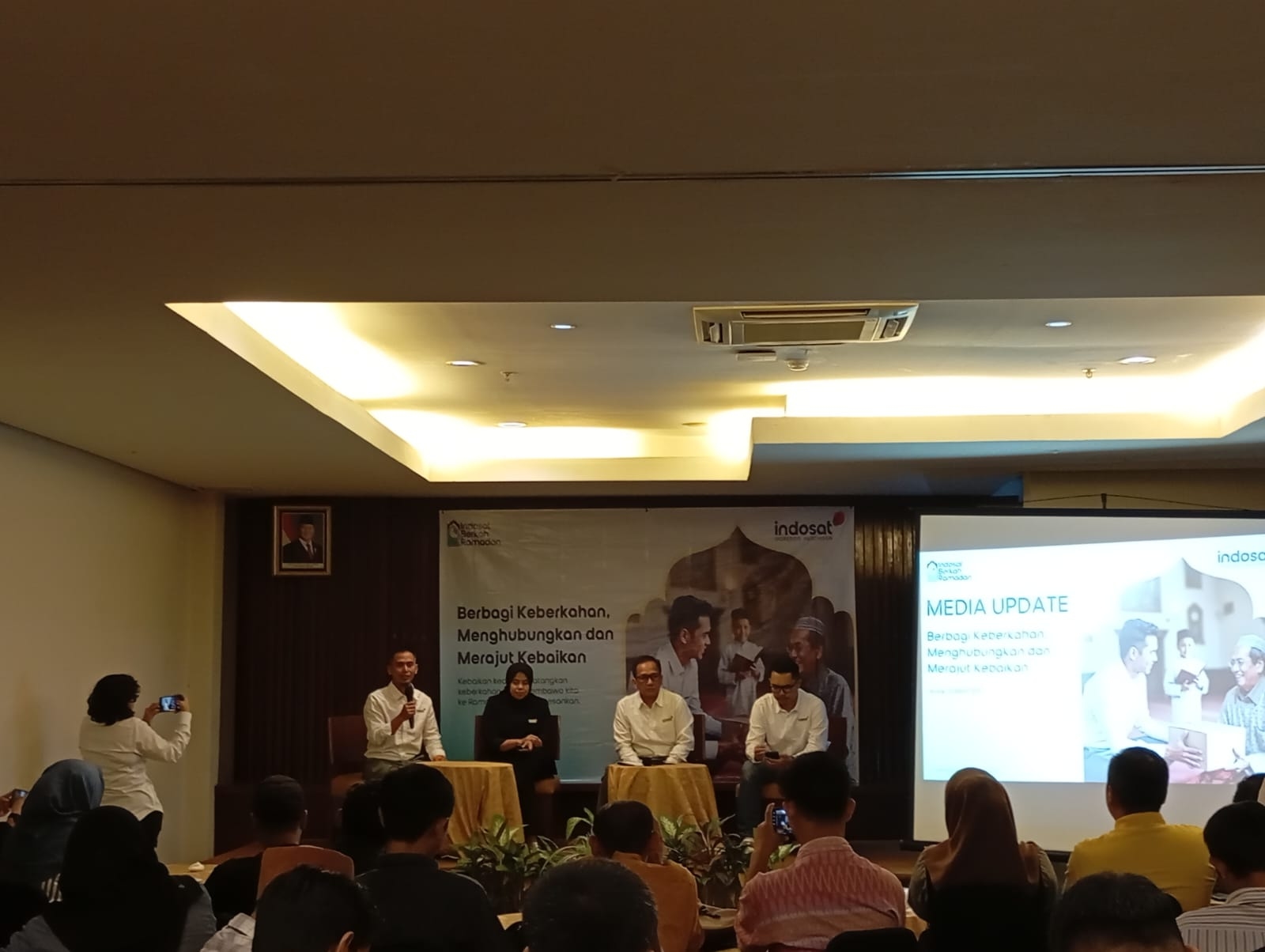 Program CSR Indosat Ooredoo Berikan Bantuan Modal Usaha untuk Marbot Masjid di Bulan Ramadan