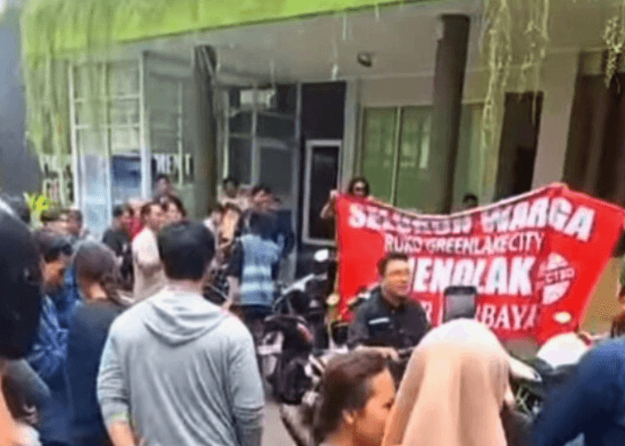 Demo Ratusan Warga Green Lake City Tangerang Geruduk Kantor Pengelola, Terkait Parkir Berbayar