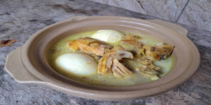 Opor Ayam, Hidangan Wajib yang Selalu Hadir Saat Lebaran