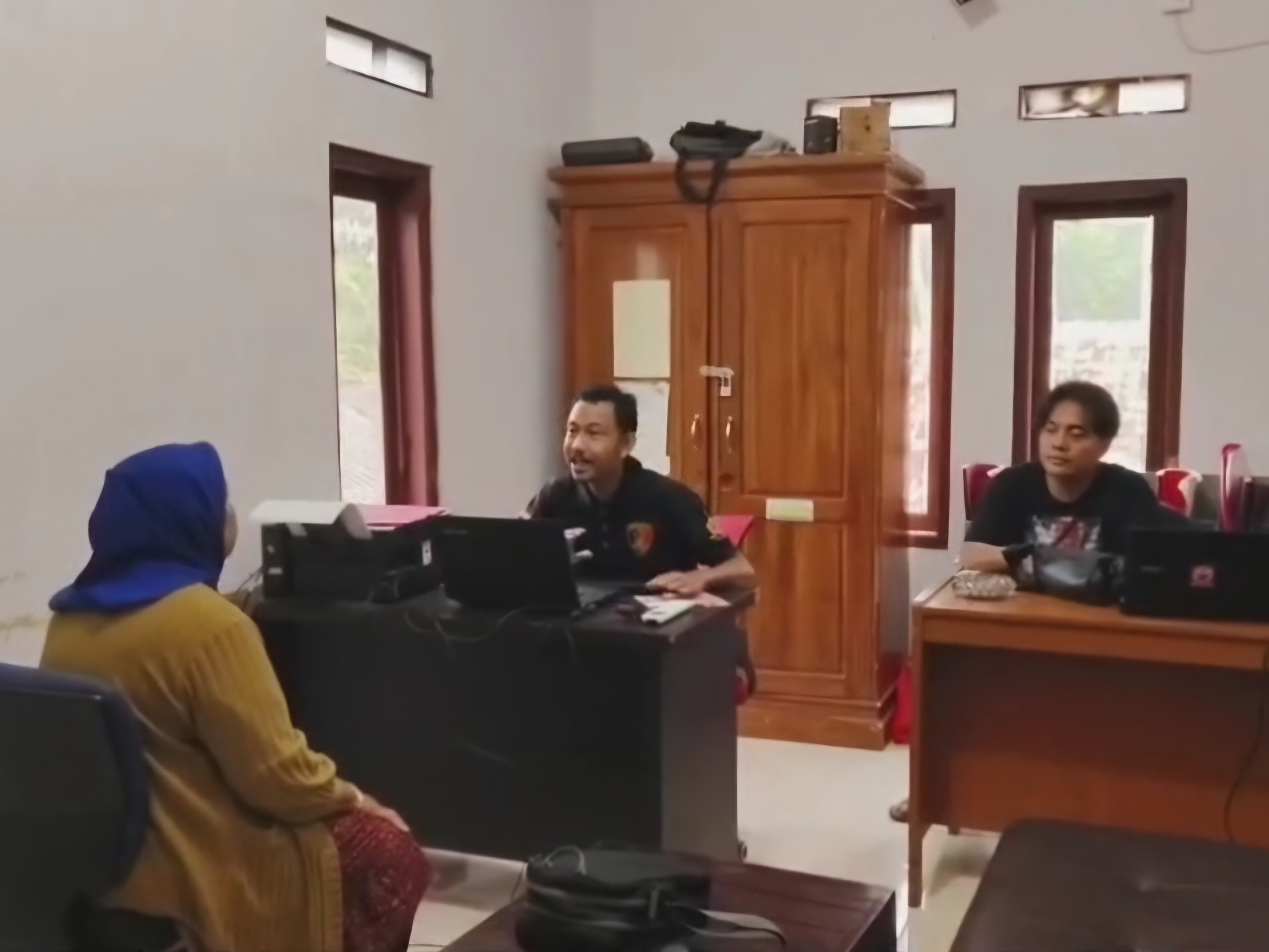 Jelang Lebaran, Polisi Amankan Pengedar Uang Palsu di Pasar Panimbang
