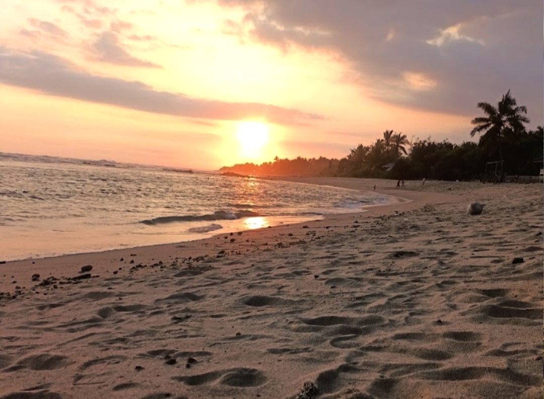 Ternyata! Pantai Kelapa Warna Lebak: Bak Surga Tersembunyi di Provinsi Banten, Destinasi Wisata Di Saat Libur Lebaran