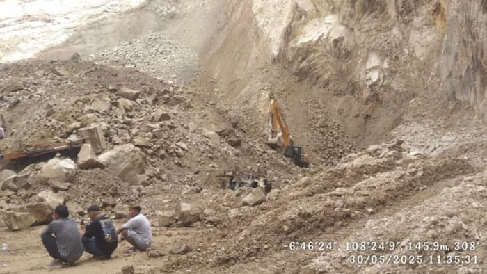 Terbaru! Begini Pengakuan Saksi Sebelum Longsor di Tambang Gunung Kuda yang Tewaskan 6 Orang di Cirebon