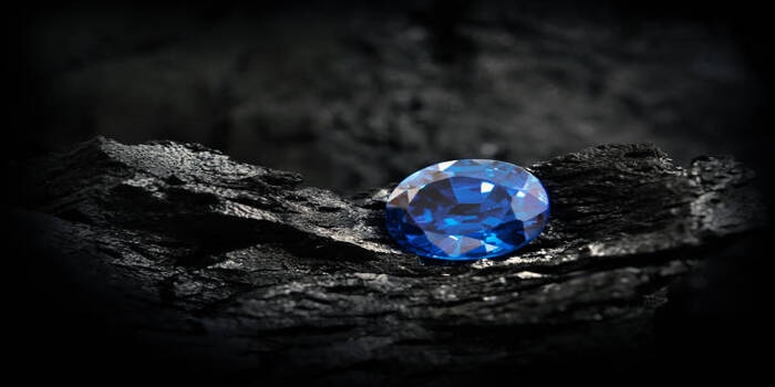 Fakta Menarik di Balik Kemewahan Blue Sapphire dalam Dunia Perhiasan