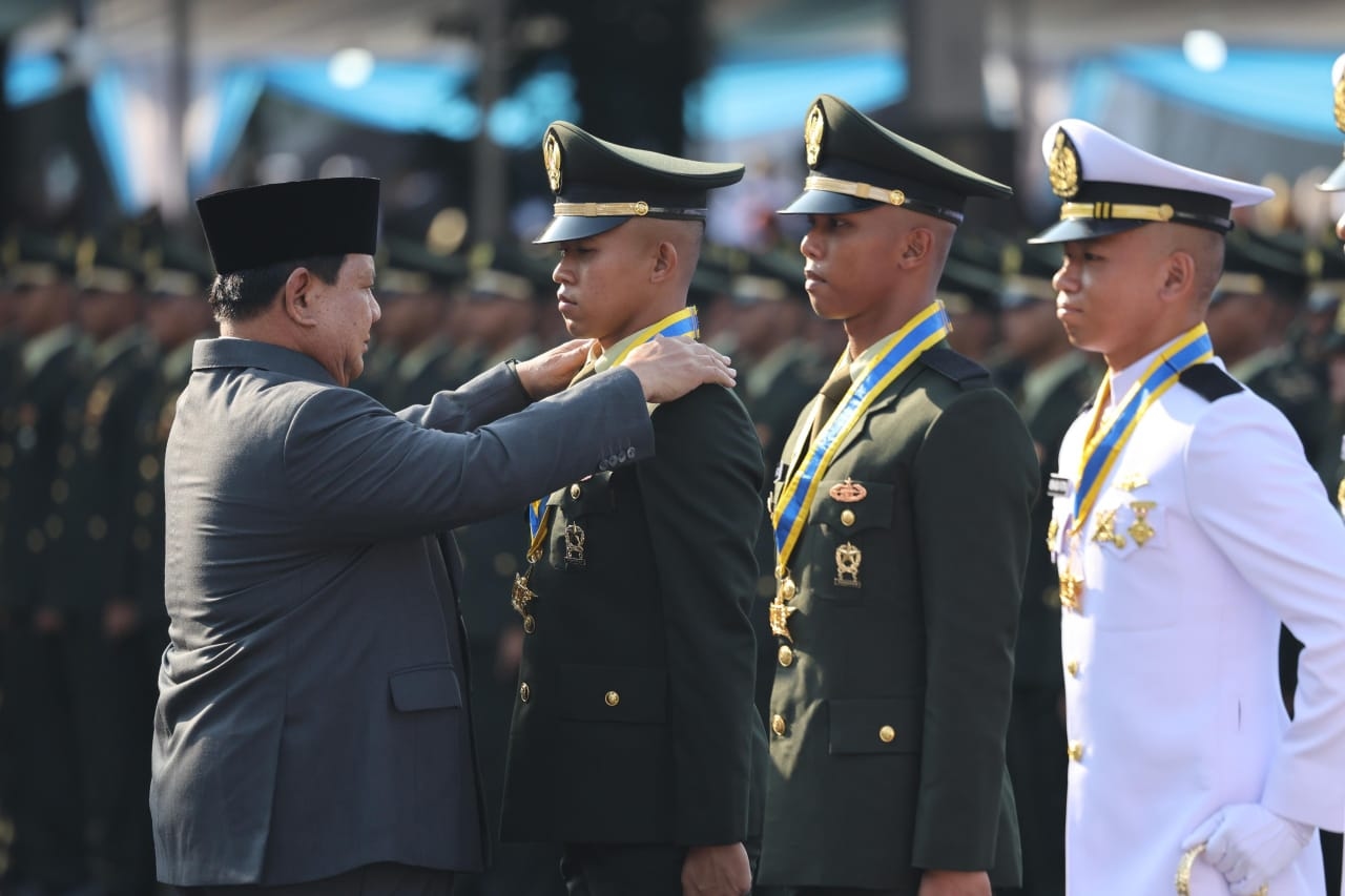 Pesan Tegas Prabowo ke Perwira Muda TNI-Polri: 'Siap Mati untuk Negeri Ini!'