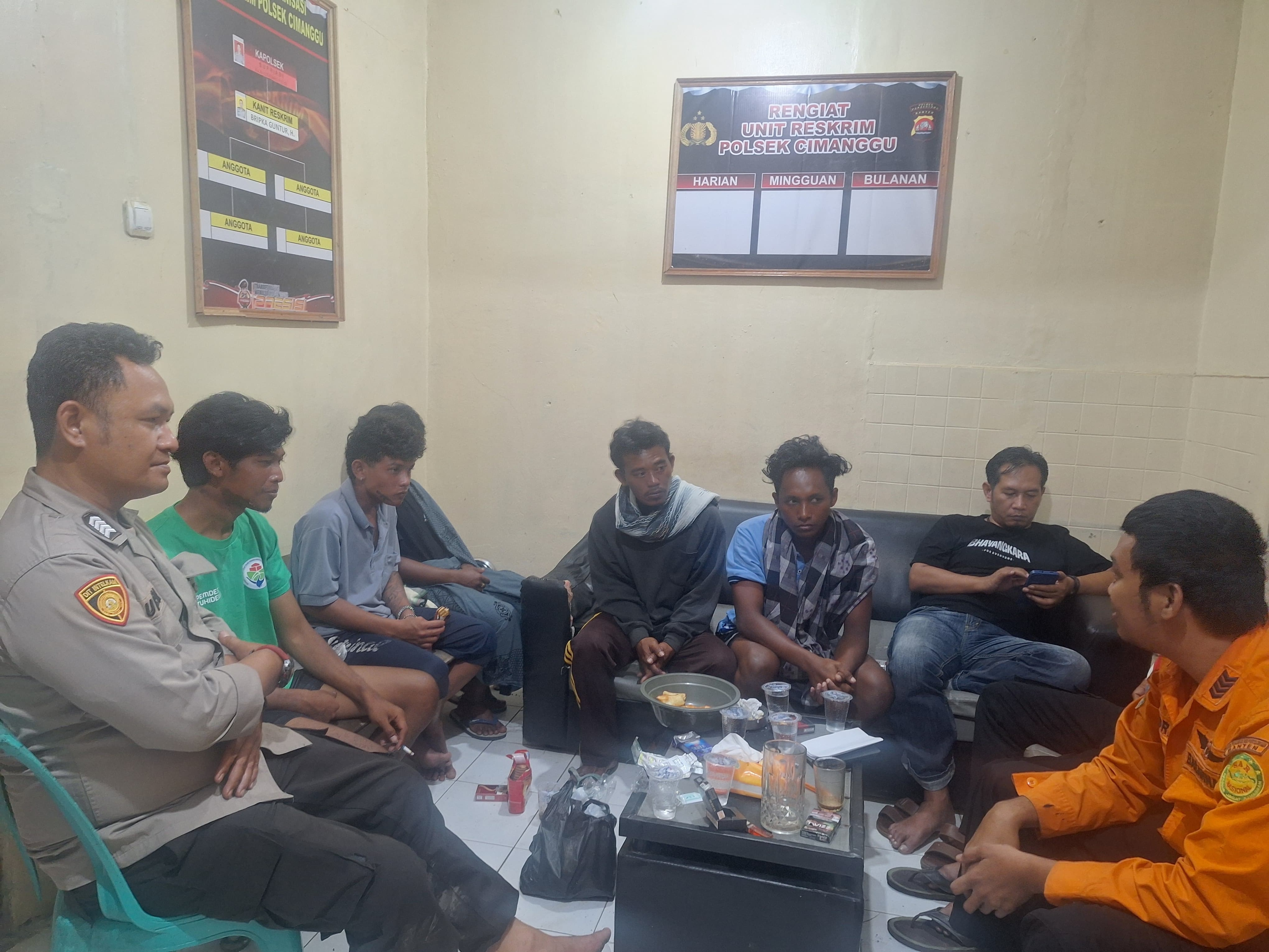 Kondisi 7 Nelayan Setelah Mengambang 24 Jam Lebih di Laut Pulau Tinjil Pandeglang