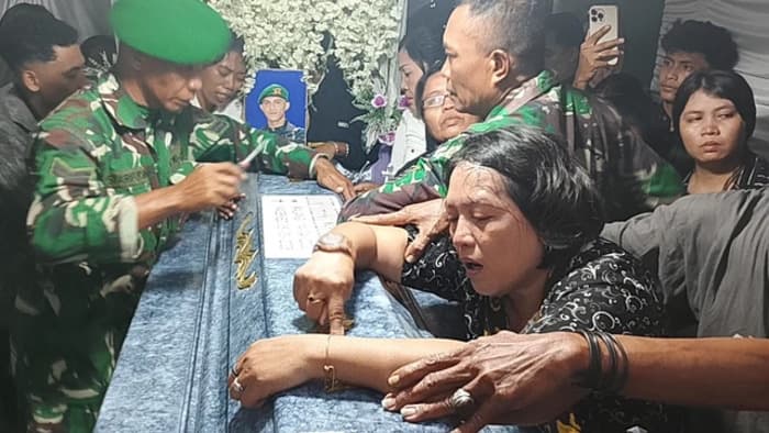 Pangdam IX/Udayana Kunjungi Rumah Duka Prada Lucky, 20 Anggota TNI Jadi Tersangka