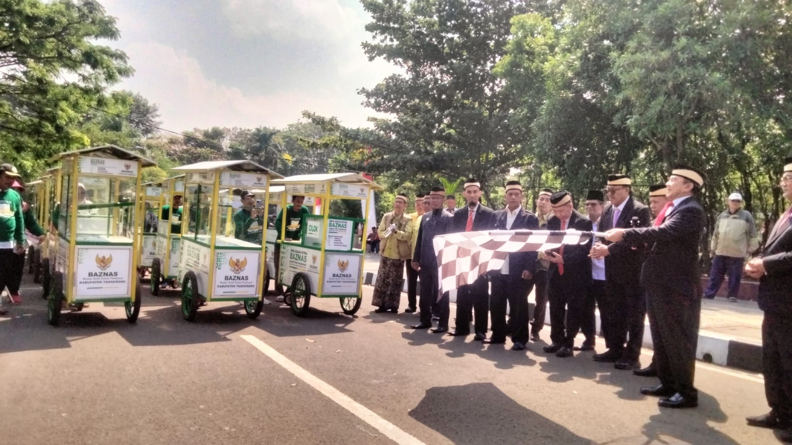 80 Gerobak dan Modal Usaha Rp1 Juta Jadi Kado Hadiah UMKM Kabupaten Tangerang di HUT RI