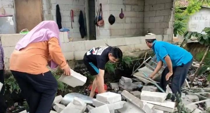 30 Rumah di Jambe Tangerang Rusak Diterjang Angin Puting Beliung