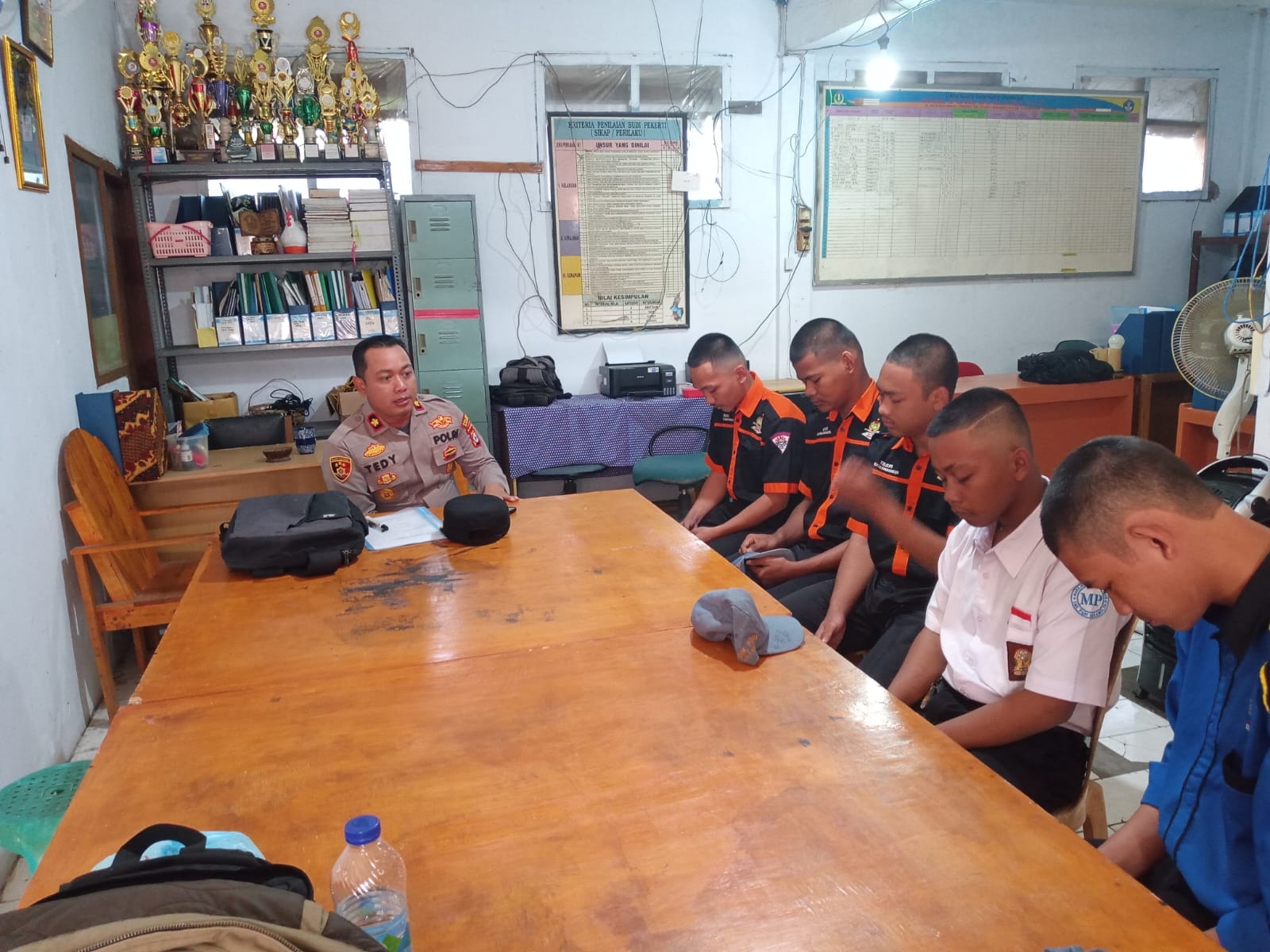 Polsek Ciputat Timur Cegah Enam Pelajar Hendak Ikut Aksi Demo di DPR