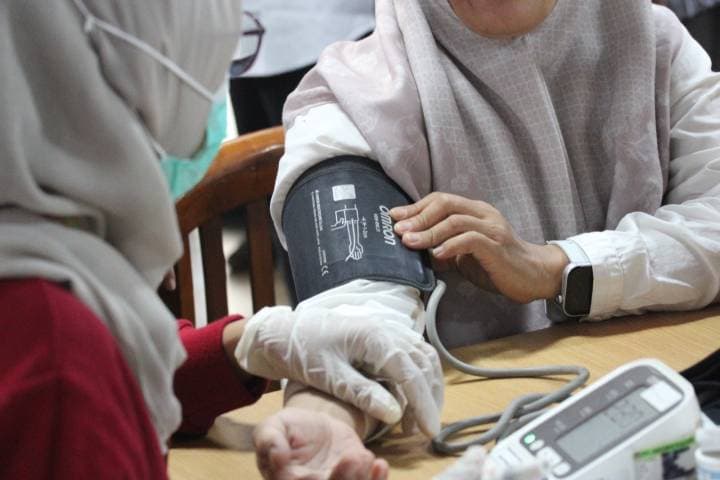 Deteksi Dini Penyakit, Puskesmas Kunciran Layani Ratusan Warga Pinang Secara Gratis