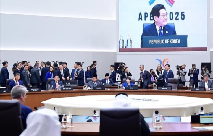 Prabowo Nilai KTT APEC 2025 Berlangsung Hangat: 'Dunia Perlu Tenang agar Ekonomi Pulih'