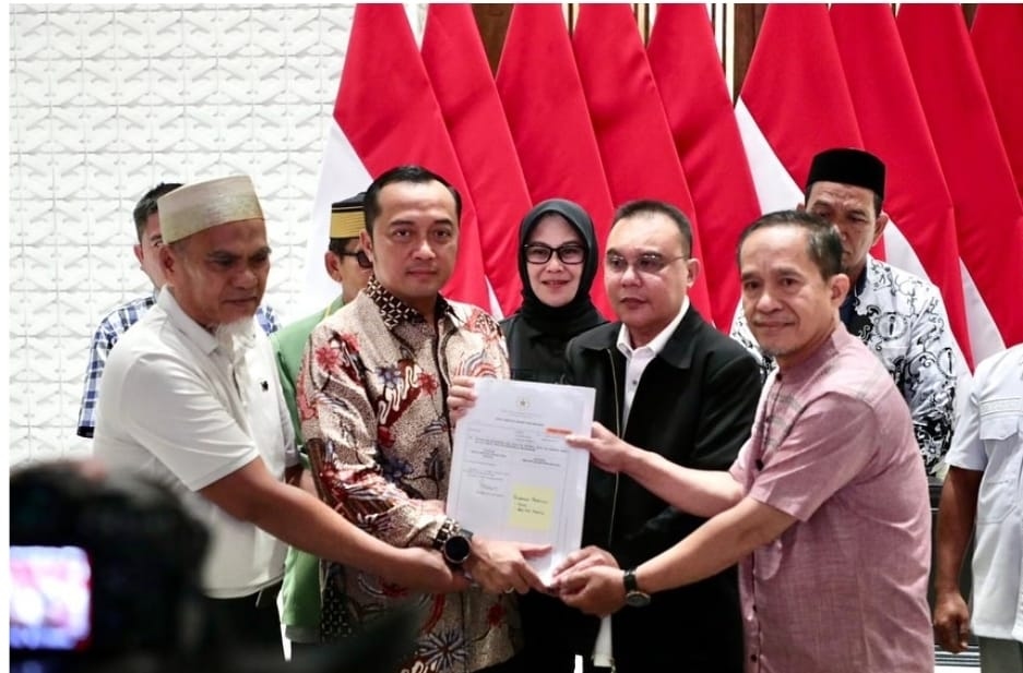 Prabowo Pulihkan Nama Baik Dua Guru Luwu Utara, Sebut Mereka Telah Jalankan Nurani Seorang Pendidik