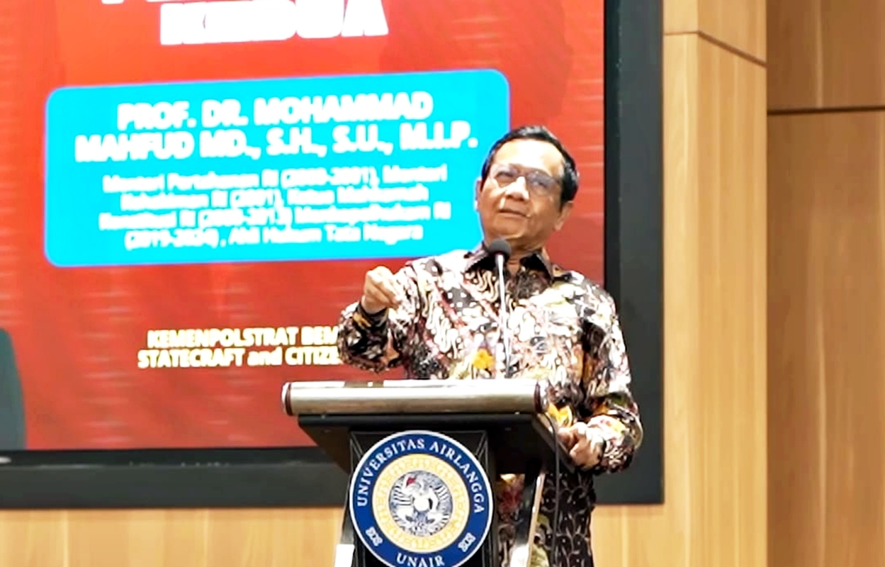 Peringatan Mahfud MD: Demokrasi Indonesia di Ujung Jurang! Terjebak 'Legalitas Autokratik' dan Korupsi Triliunan