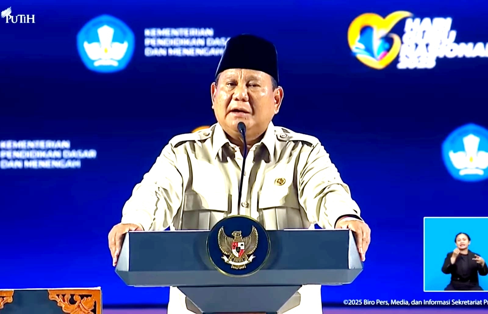 Pendidikan Karakter dan Otoritas Guru: Presiden Prabowo Bela Ketegasan Pendidik, Sentil Orang Tua Murid 'Nakal'