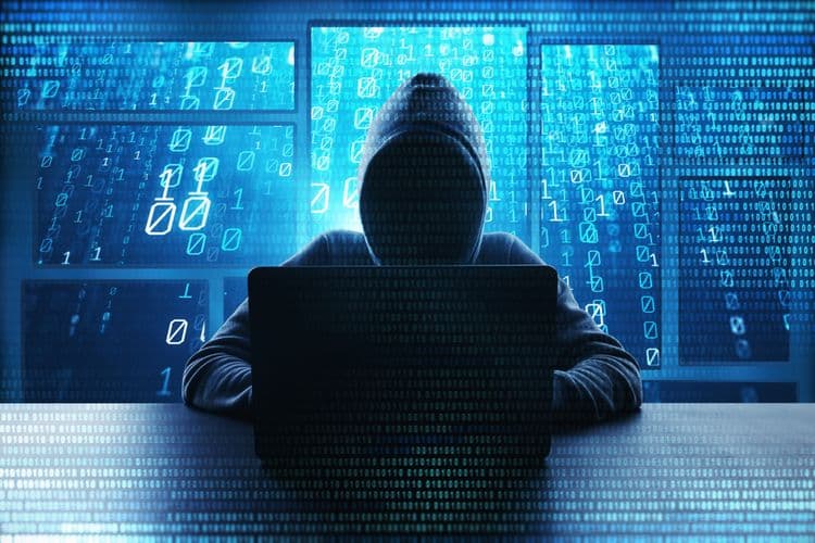 Komdigi Minta Google Hapus Aplikasi Mata Elang, Praktik Pelacakan Debitur Dinilai Langgar Privasi