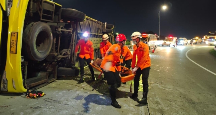 Detik-detik Mencekam Bus Cahaya Trans Terguling di Tol Krapyak: Begini Kesaksian Aviz Ahmad, Penumpang yang Berhasil Selamat