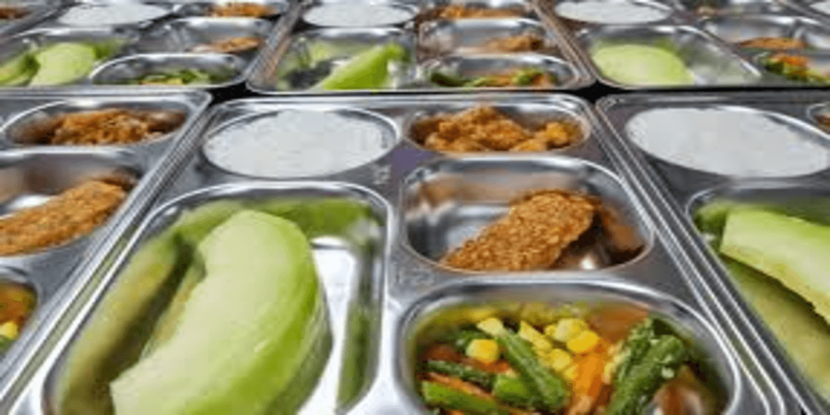 Anggaran Makan Bergizi Gratis Disorot BGN, Tegaskan Biaya Bahan Baku Bukan Rp15 Ribu