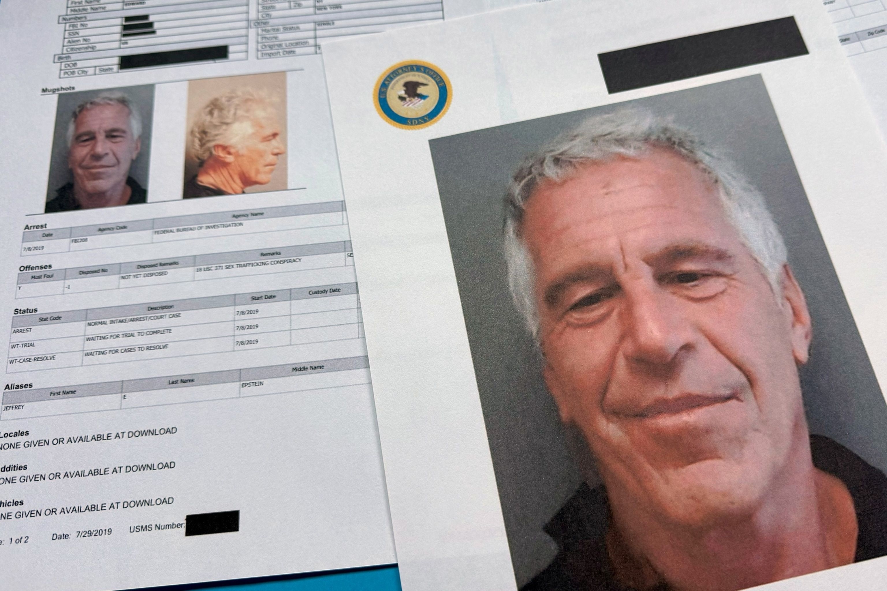 Epstein Files Disorot, Seret Nama Bill Gates hingga Konspirasi Covid-19 Diperdebatkan!